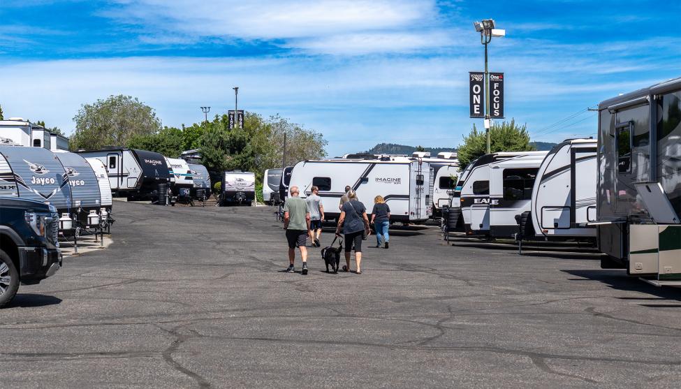 Your RV Pickup Day at Voyager RV: What to Expect