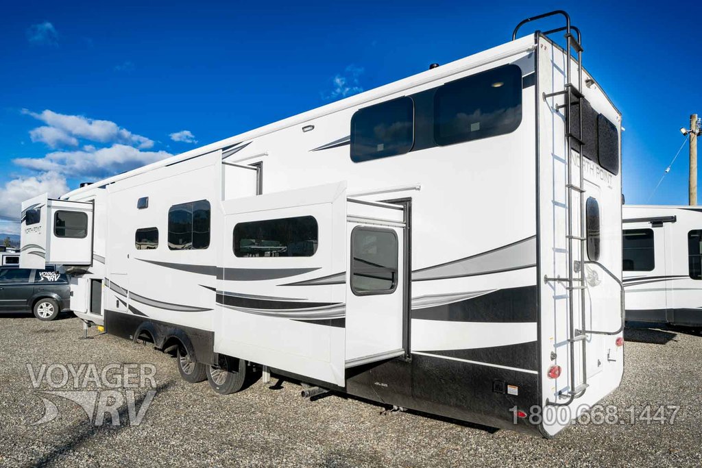 For Sale New 2024 Jayco North Point 390CKDS 5th Wheels Voyager RV Centre