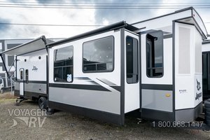 2024 Jayco Jay Flight 40LOFT Bungalow