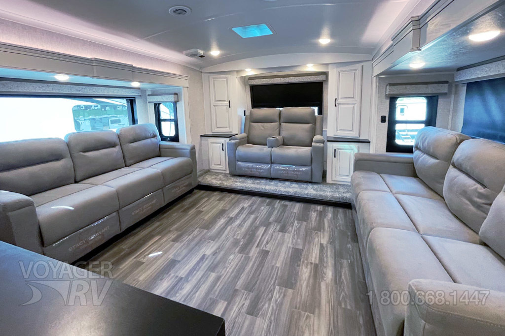 For Sale New 2024 Jayco North Point 382FLRB 5th Wheels Voyager RV Centre