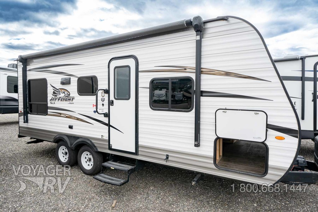 For Sale: Used 2018 Jayco Jayflight 212QBW Travel Trailers | Voyager RV ...