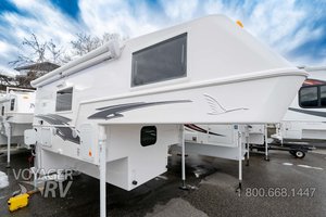 2024 Northern Lite 8.11 EX Wet Bath Limited Edition