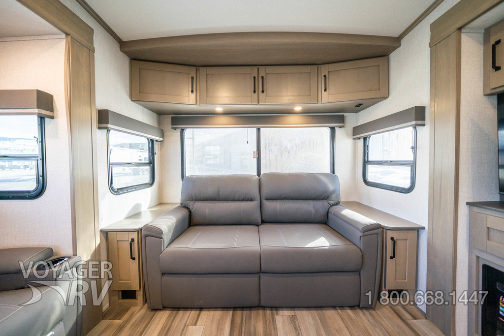 For Sale New 2024 Grand Design Reflection 337RLS 5th Wheels Voyager