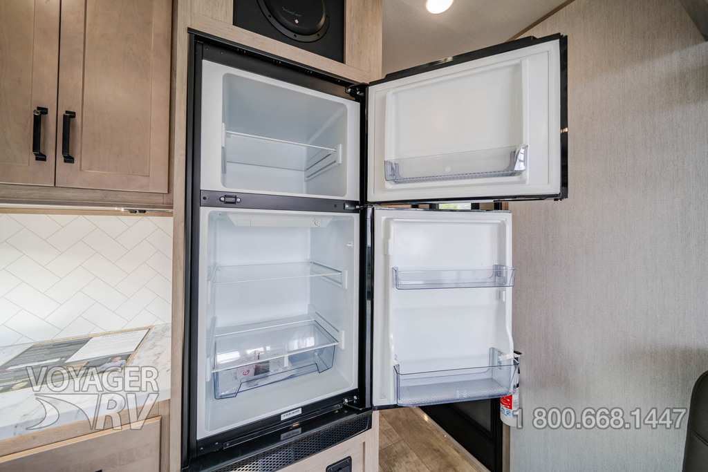 For Sale New 2025 Grand Design Momentum GClass 27G Toy Haulers Travel Trailers Voyager RV Centre