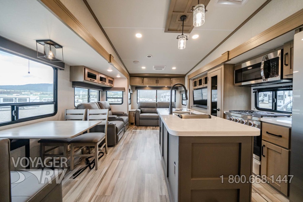 For Sale New 2025 Grand Design Reflection 303RLS 5th Wheels Voyager