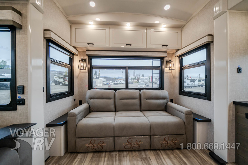 For Sale New 2025 Jayco Pinnacle 32RLTS 5th Wheels Voyager RV Centre