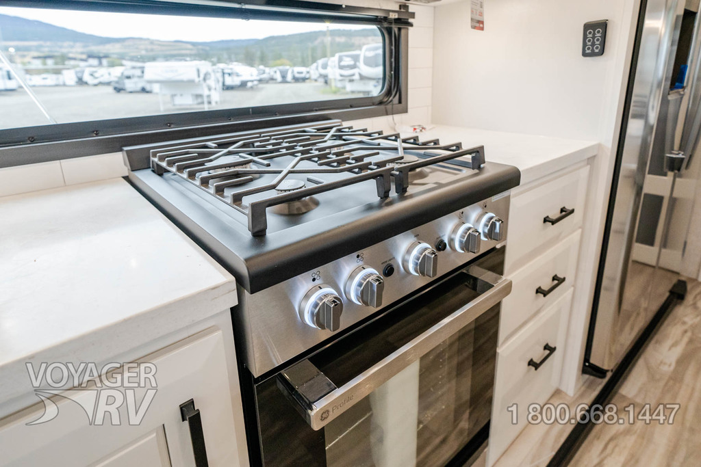 For Sale New 2025 Jayco Pinnacle 32RLTS 5th Wheels Voyager RV Centre