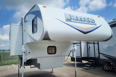 2011 Lance 861 