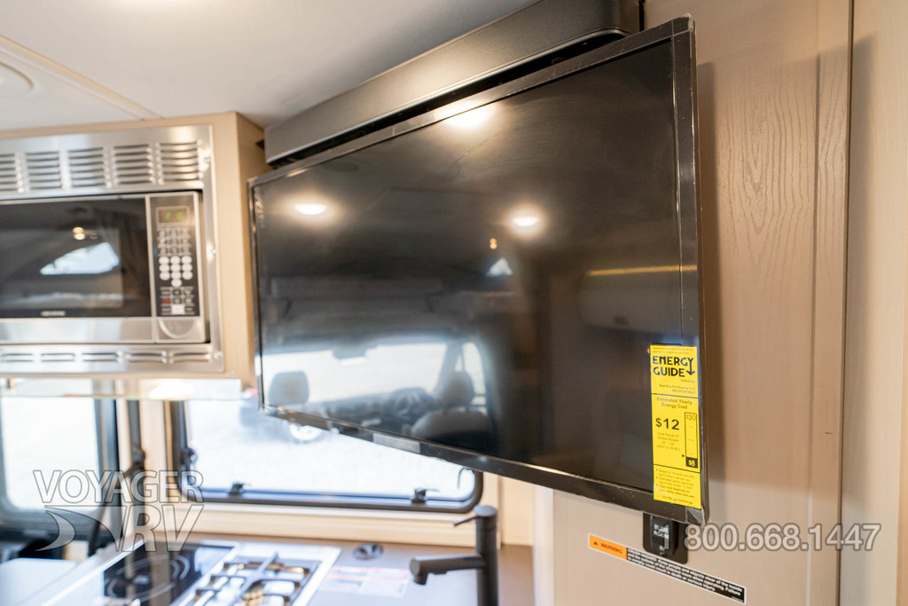 2026 Winnebago Navion 24R