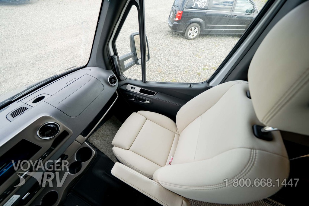 2026 Winnebago Navion 24R
