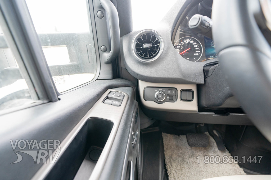 2026 Winnebago Navion 24R