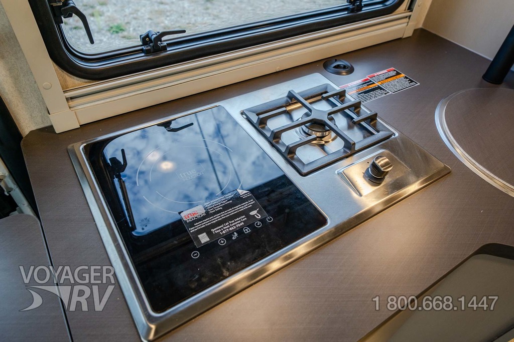 2026 Winnebago Navion 24R