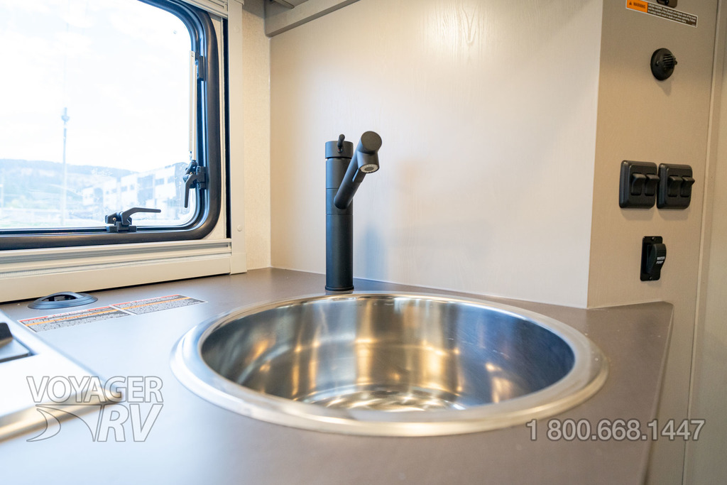 2026 Winnebago Navion 24R
