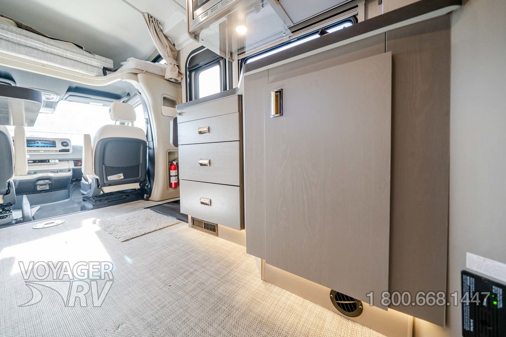 2026 Winnebago Navion 24R