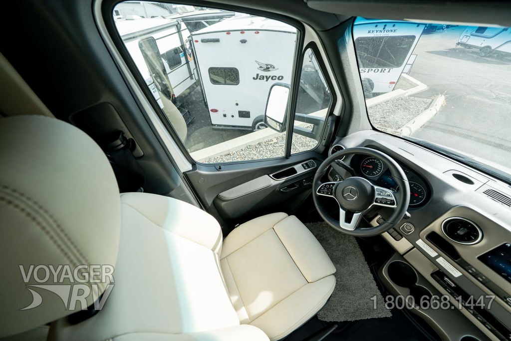 2026 Winnebago Navion 24R