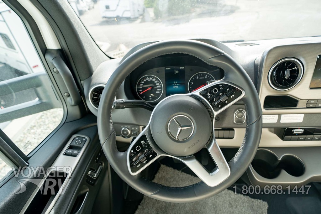 2026 Winnebago Navion 24R