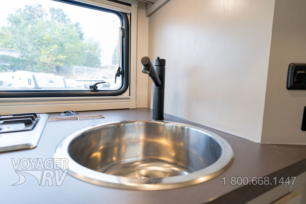 2026 Winnebago Navion 24R