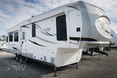 2021 Forest River Palomino Columbus 329DVC