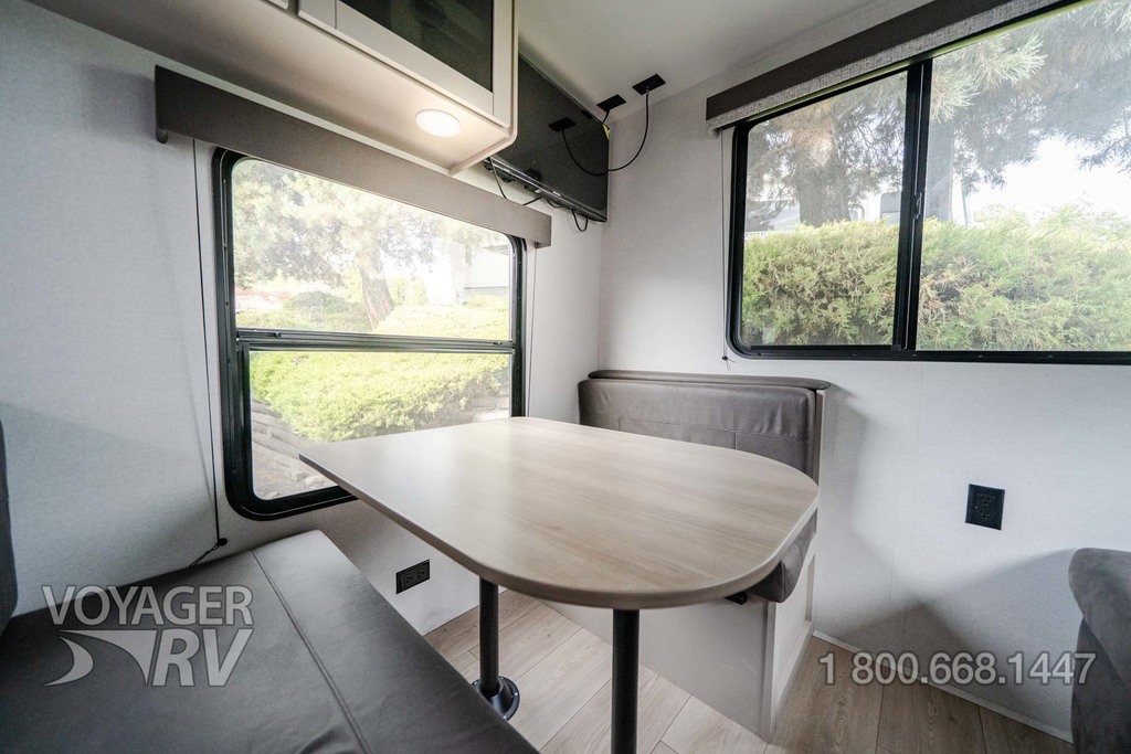 2027 Jayco Jay Flight 210QBW GL