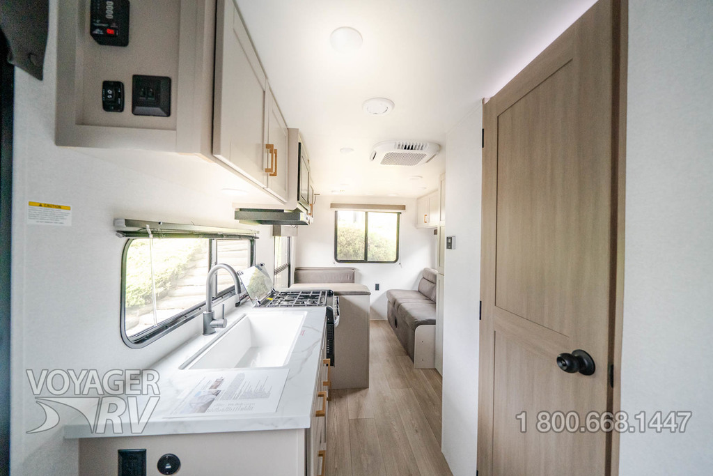 2027 Jayco Jay Flight 210QBW GL