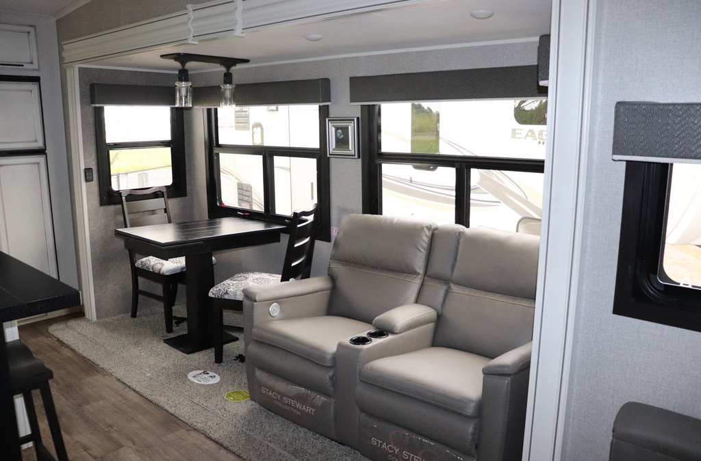 For Sale New 2024 Jayco Eagle 319MLOK 5th Wheels Voyager RV Centre