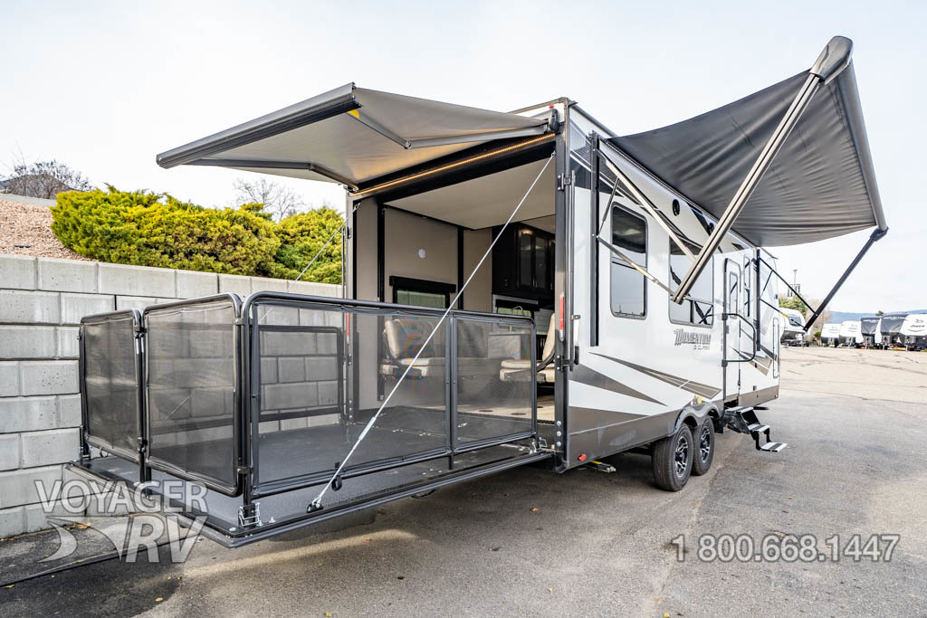 momentum g class travel trailer 23g