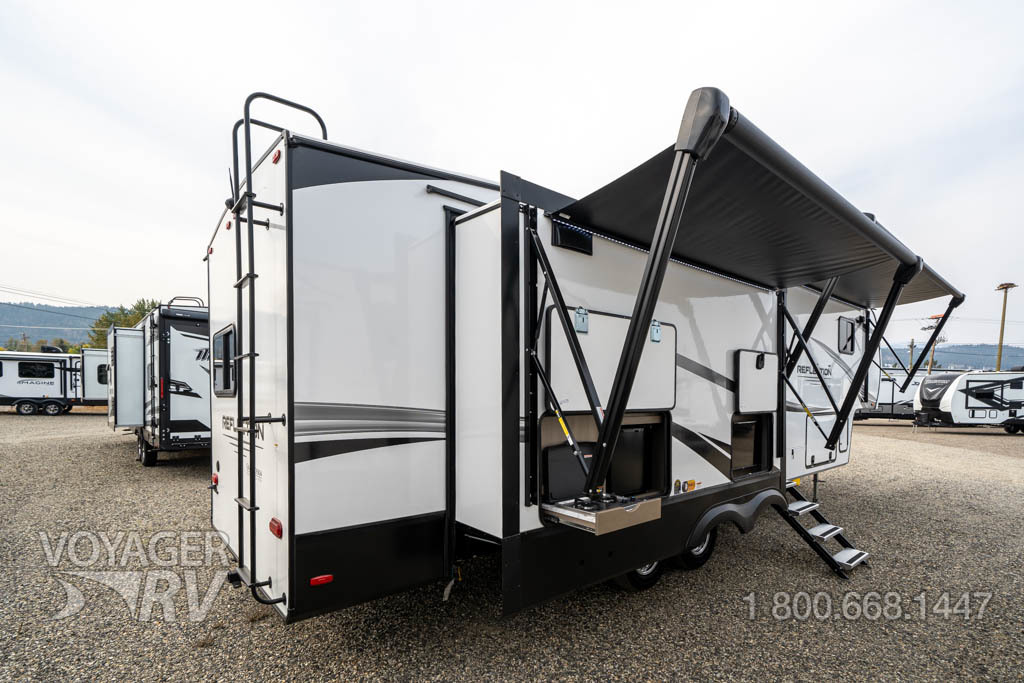 2023 two-story 5th wheel is enormous, but design is disappointing - RV  Travel