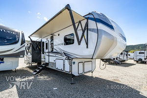 2022 Keystone Avalanche 338GK