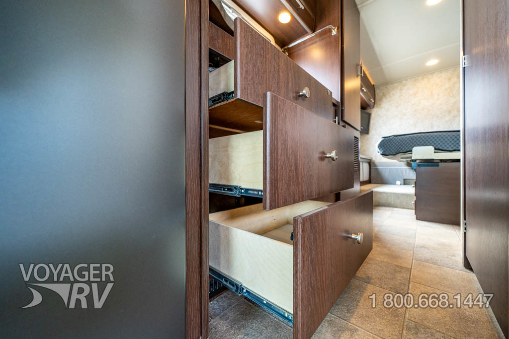 For Sale Used 2011 Winnebago Itasca Reyo 25Q Class A Diesel