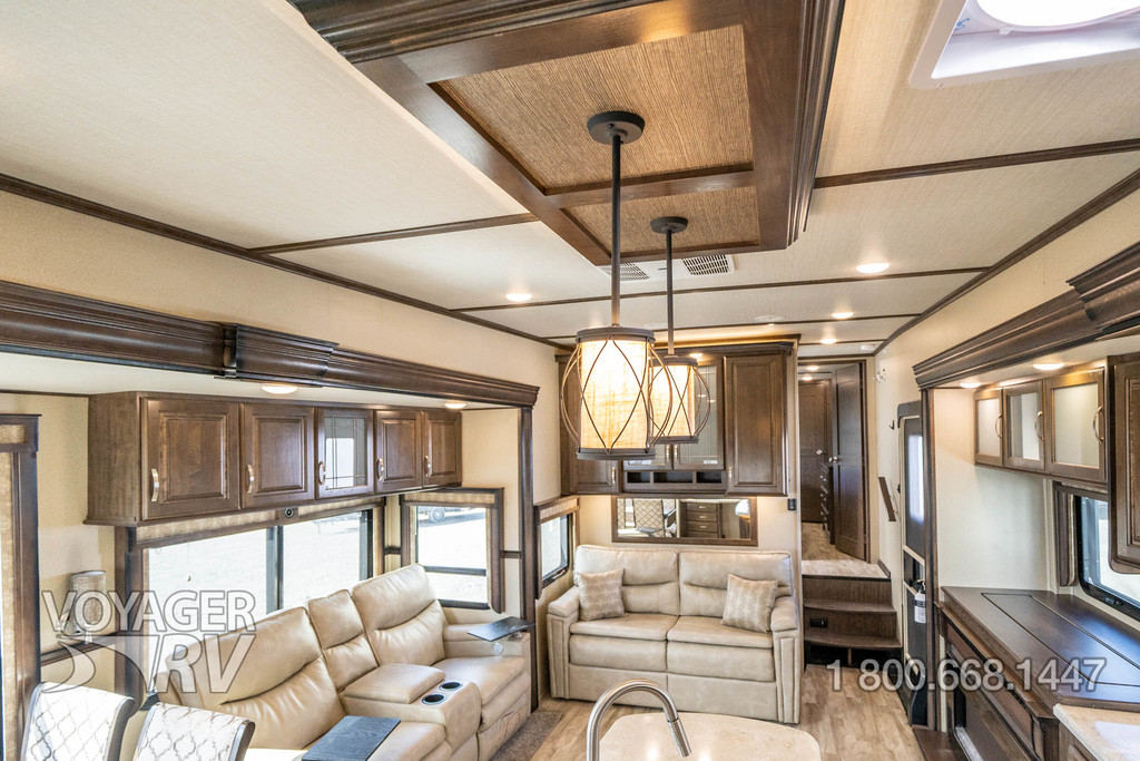 For Sale Used 2019 Grand Design Solitude 344GK 5th Wheels Voyager RV