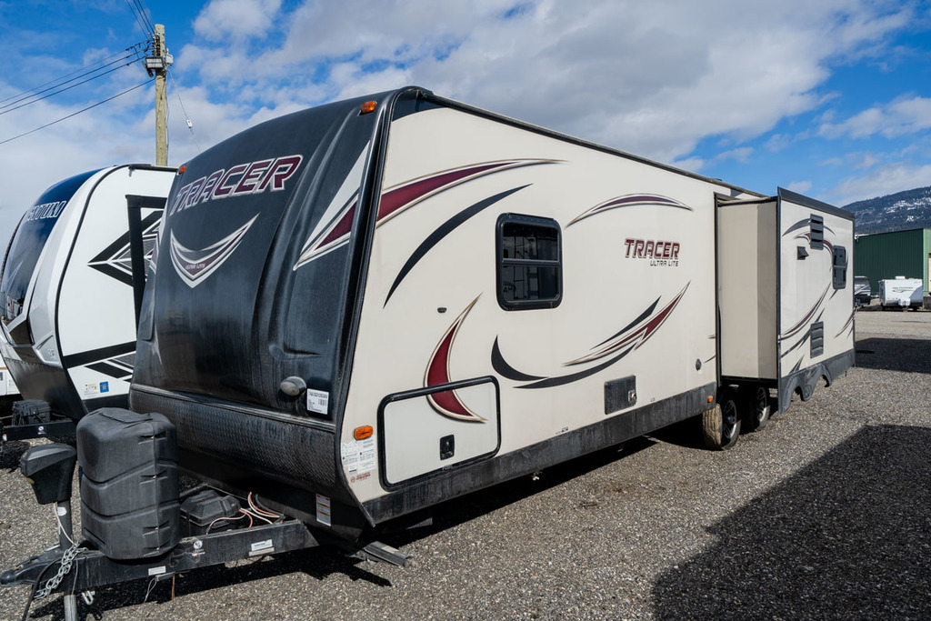 For Sale: Used 2016 Prime Time Tracer 2850 RED Handyman Repair Specials ...