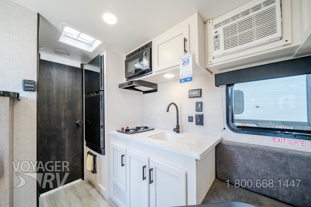 For Sale New 2025 Jayco Jay Flight SLX 154BHW Travel Trailers