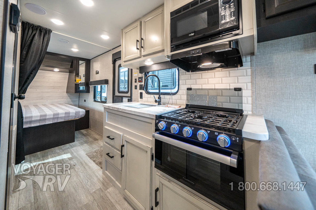 For Sale New 2024 Jayco Jay Flight 212QBW Baja Travel Trailers