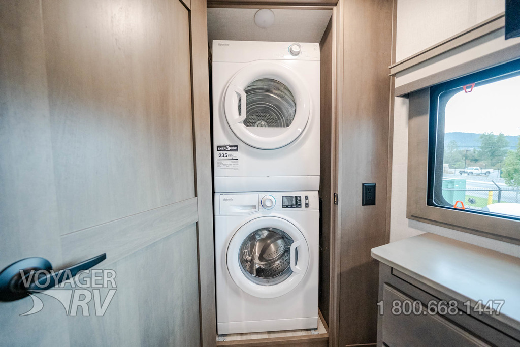 For Sale New 2024 Grand Design Solitude 391DL 5th Wheels Voyager RV