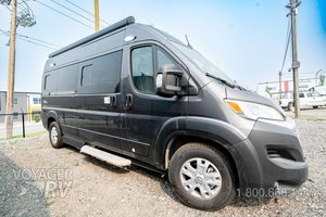 2023 Roadtrek Play SRT